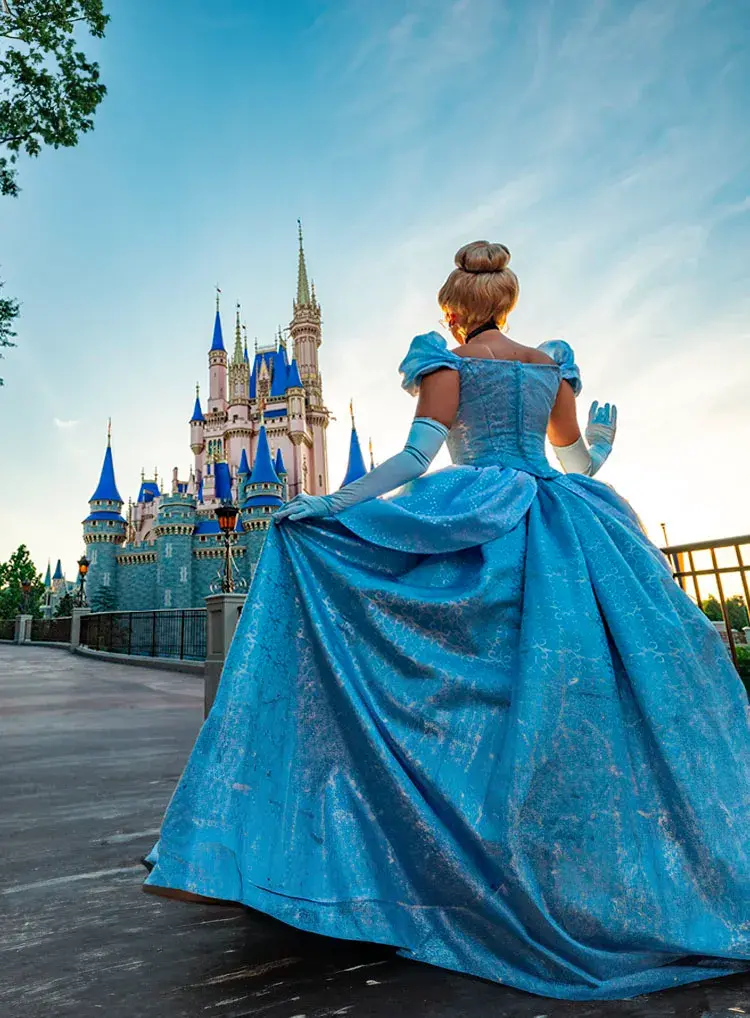Ingresso 7 Dias Disney com Parques Aquáticos (Park Hopper Plus) Adulto – Acesso a Mais de Um Parque no Dia – Acesso a Experiências Esportivas – Grátis Cupom para Resgate de 1 Chip Internacional de 2.5GB no site do Parceiro da Promoção (Limite 1 por Pedido) – Grátis 1 Capa para os Brinquedos que Molham Muito (Limite 1 por Passageiro) – Mais Informações, Consulte Detalhes do Item – ADULTO (a partir de 10 anos)